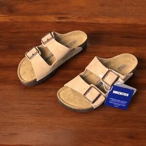 Birkenstock Arizona Cream Suede Sandals - Narrow Fit